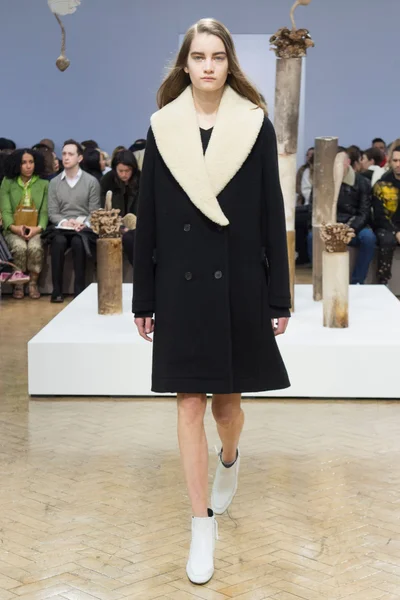 Look 45